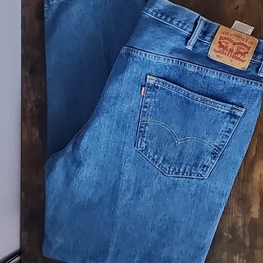 Mens Levi's Blue Jeans 550